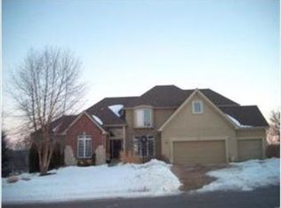 6121 S National Dr, Kansas City, MO 64152