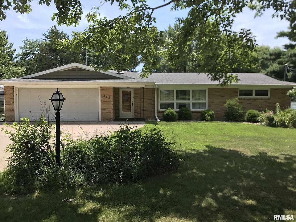 1st image of 442 Oakwood Dr