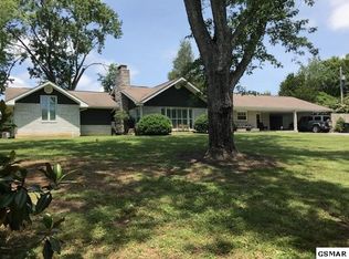 735 Morningside Dr, Sevierville, TN 37862