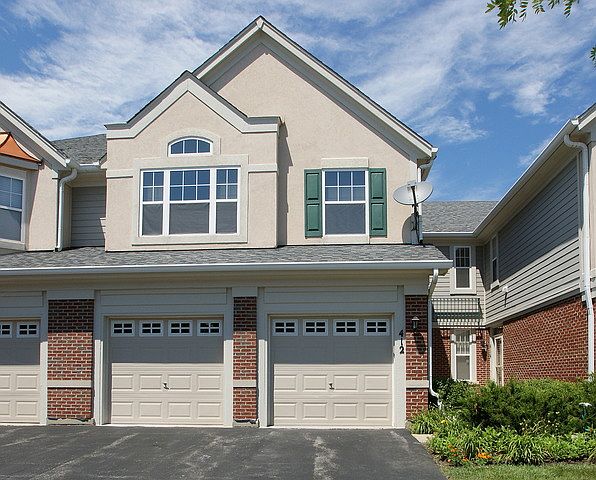 1st image of 412 E Pine Lake Cir
