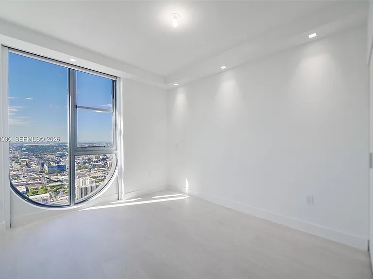 700 NE 24th St #5107 — Photo 49