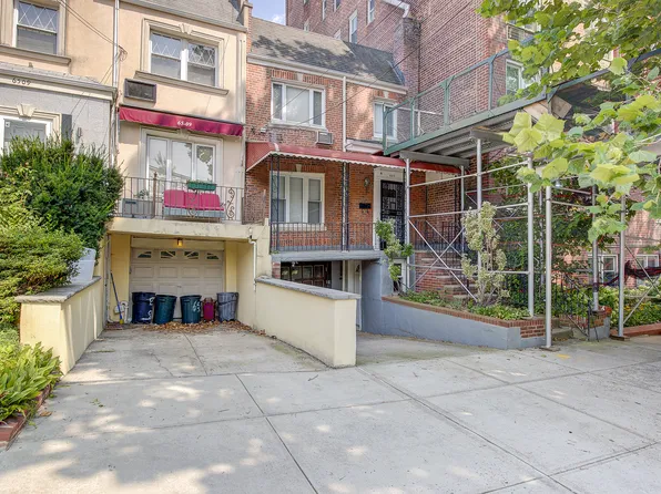 65-11 Alderton Street image 1 of 13