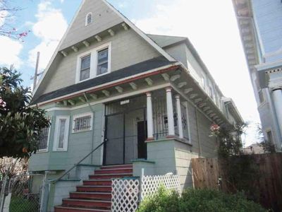 2242 9th Ave, Oakland, CA, 94606