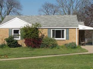 7971 Lindisfarne Dr, Pittsburgh, PA 15237