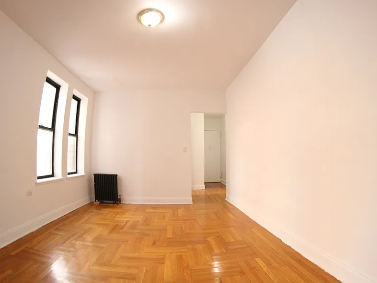 2894 Grand Concourse #5J — Photo 1
