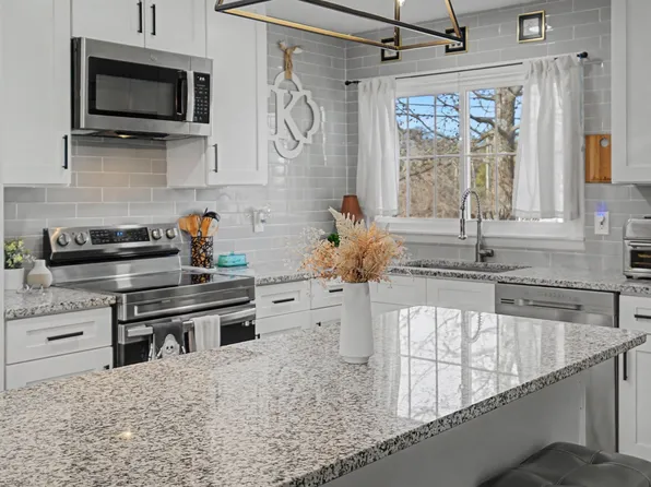 629 Rockwood Dr, Hermitage, TN 37076