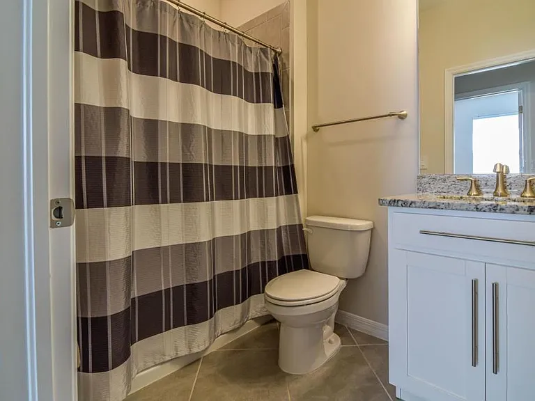 3005 Royal Gardens Ave — Photo 11