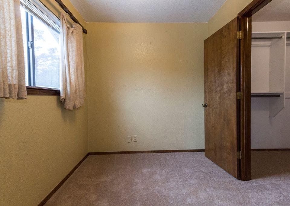 Office area off Master