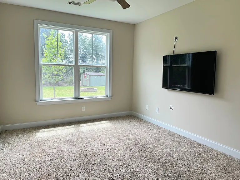 327 Clearwater Ln — Photo 22
