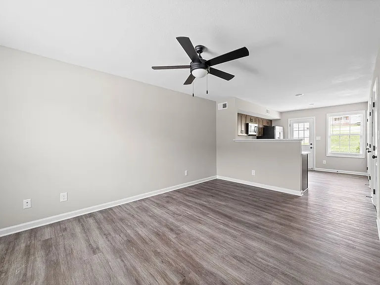 1535 Tylertown Rd — Photo 3