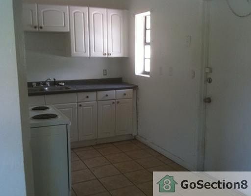 4th image of 1553 NW 15th Ter