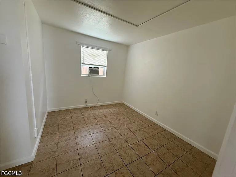 3033 2nd St #3 — Photo 7