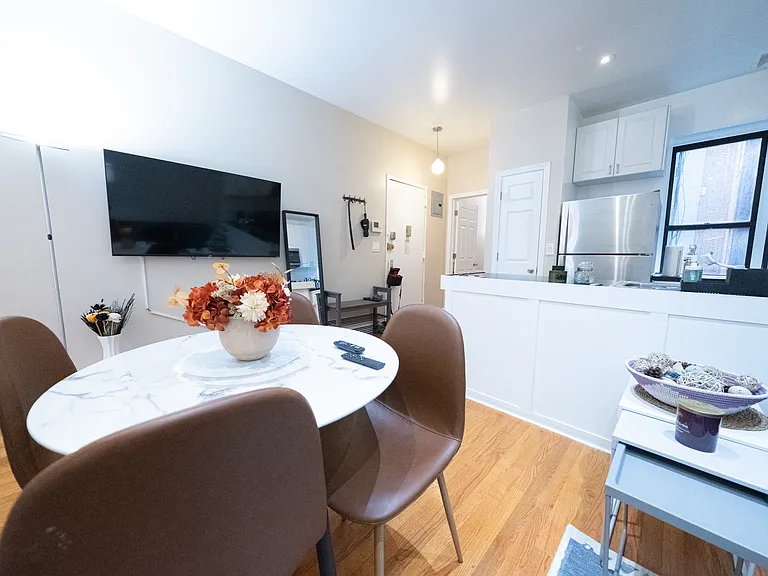 230 W 113th St #2D — Photo 16