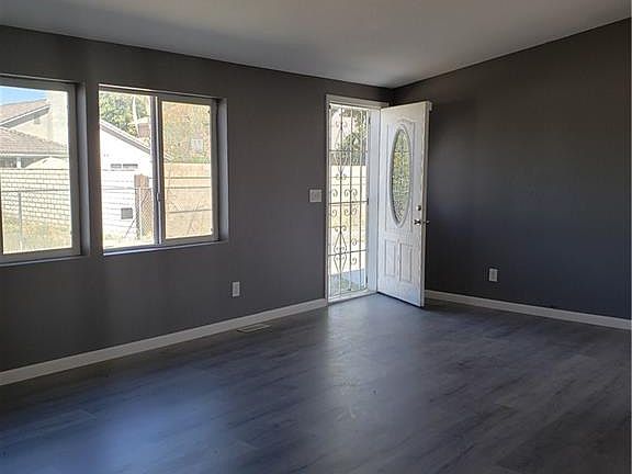 4th image of 25436 Fairview Ave