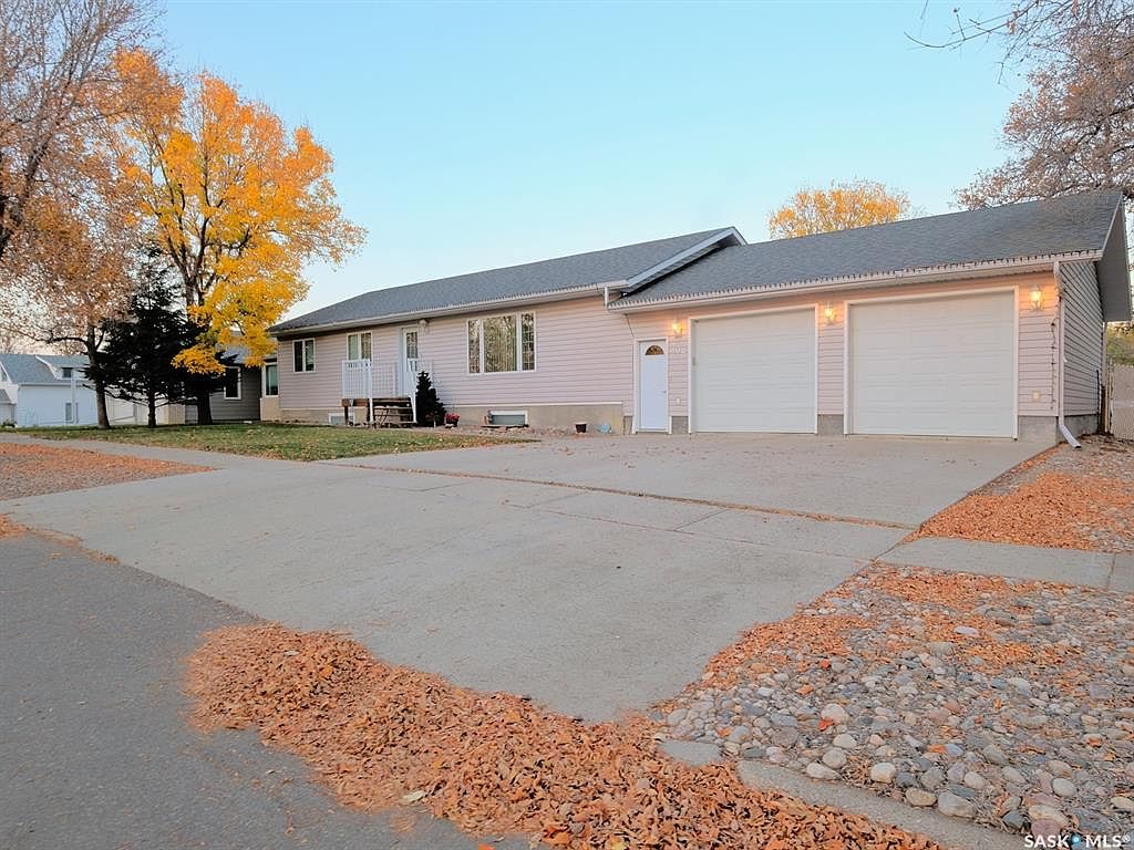 708 King STREET, Rosetown, SK S0L 2V0 MLS SK961880 Zillow