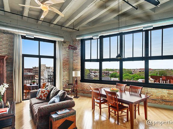 Living Room/Dining Room