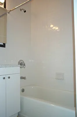 Rented by Tower Brokerage | media 19