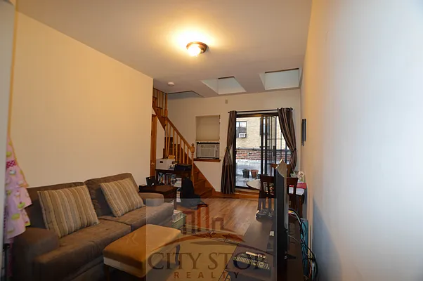 Rented by City Stop Realty | media 34