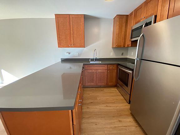 5th image of 3550 Farm Hill Blvd #3
