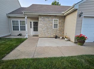 8320 Waverly Ave, Kansas City, KS 66109