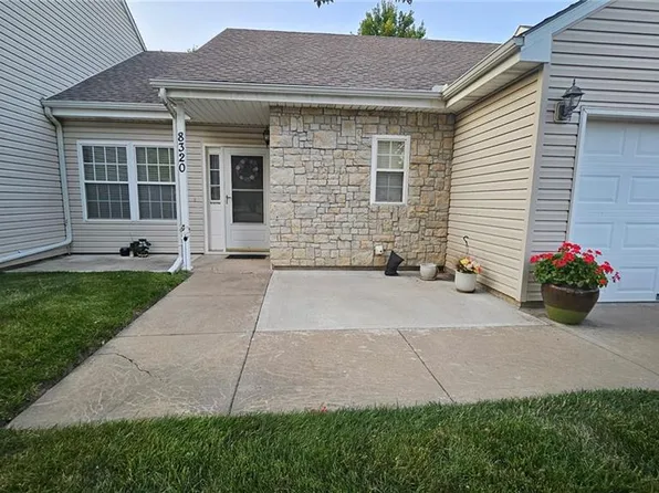 8320 Waverly Ave, Kansas City, KS 66109