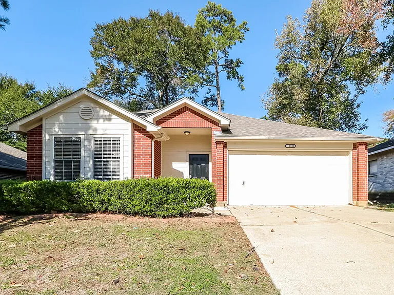 12080 La Salle River Rd — Photo 1