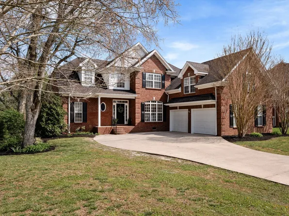 2003 Woodcliff Dr, Smyrna, TN 37167