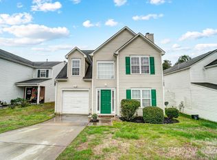 10207 Seedling Ln, Charlotte, NC 28214