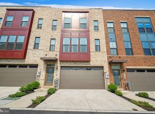 4752 Towne Park Rd, Suitland, MD 20746