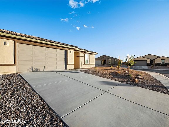 5th image of 314 N Pecan Pie Pl
