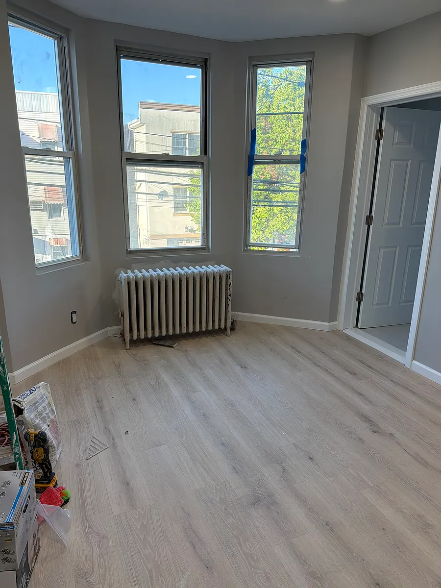 Building Photo - 277 Griffith St #2