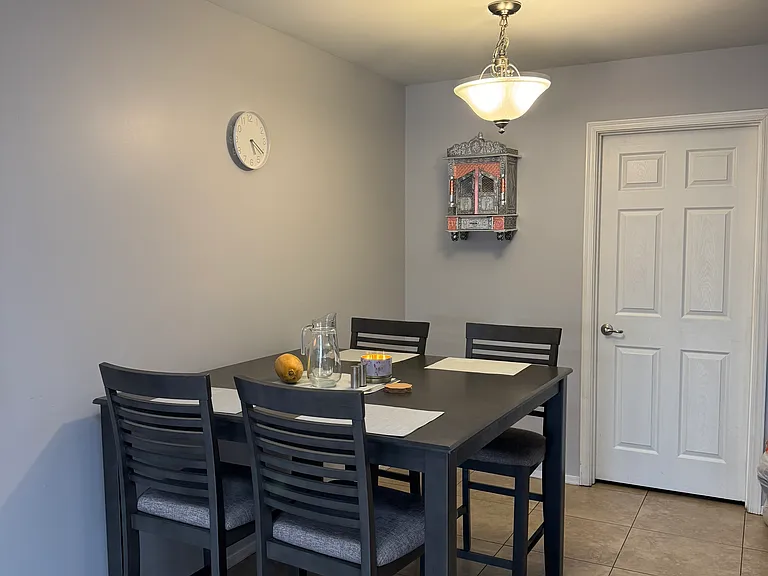1702 E Gaylon Dr — Photo 5