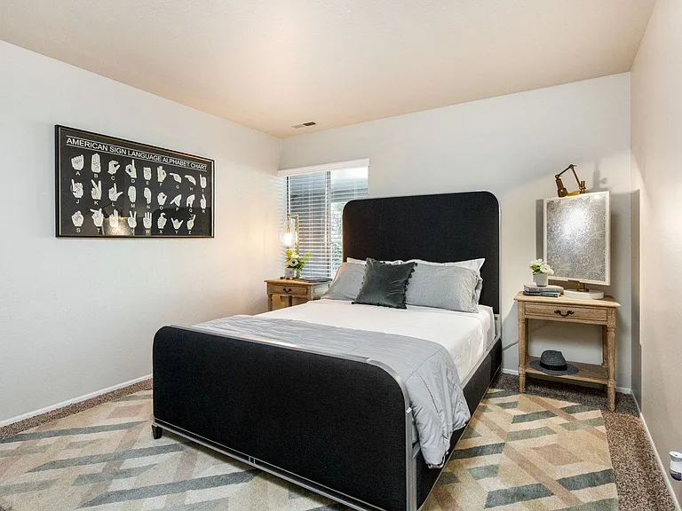 Cobble Creek Apartments — Photo 10