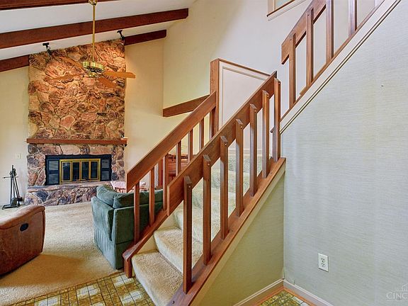 3rd image of 9537 Millbrook Dr
