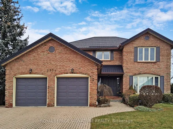 1534 Carrington Rd, Mississauga, ON L5M 2K1