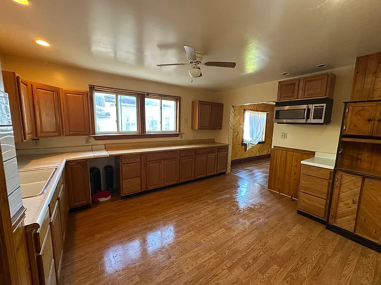 461 N Ogden St — Photo 9