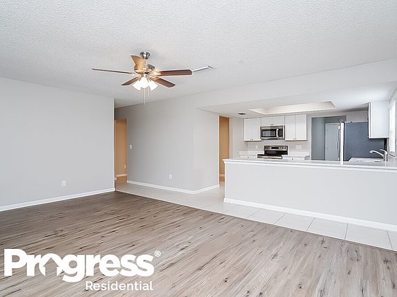 3rd image of 16418 Bonneville Dr