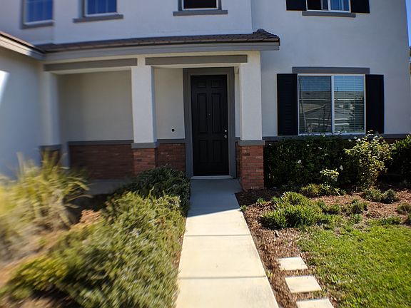 2nd image of 35134 Waimea Way