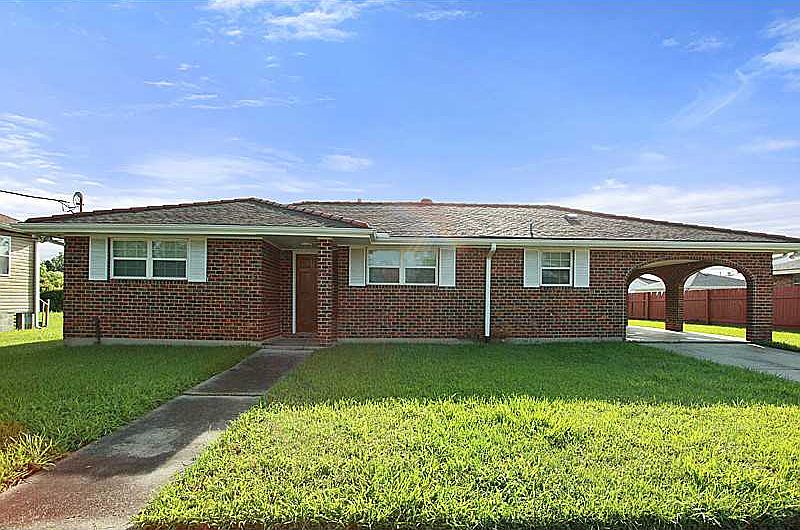 1st image of 4824 Lonely Oak Dr