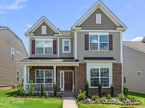 4020 Whittier Ln Photo 1