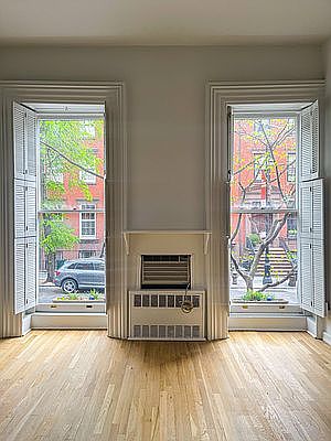 2nd image of 250 Henry St APT 1A