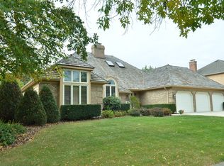 900 Eddystone Cir, Naperville, IL