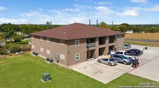 2 bed, 2.0 bath, 1100 sqft, $1,280 — Photo 2