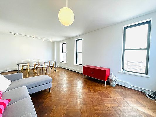 3rd image of 456 Lincoln Pl #3