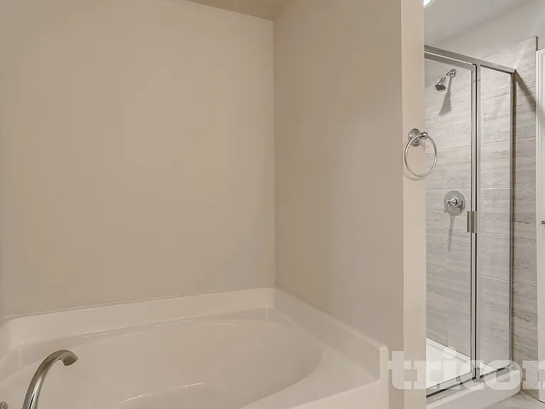 4431 Fulson Dr — Photo 9