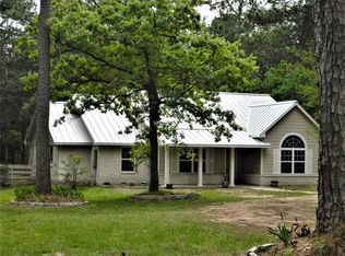 1086 Pine Crest Dr, New Ulm, TX 78950