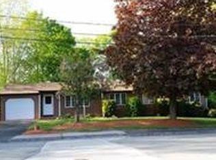 1 Magna Vista Dr, Auburn, MA 01501