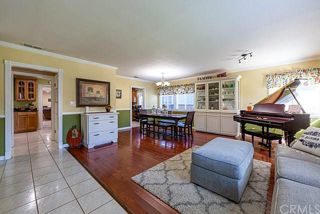 1st image of 5049 Briercrest Ave