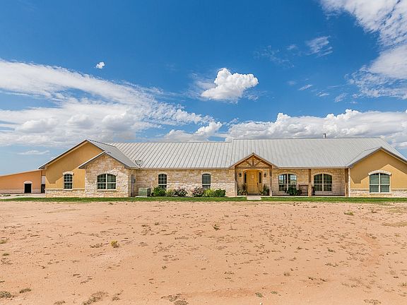 3rd image of 18700 Cardinal Canyon Dr