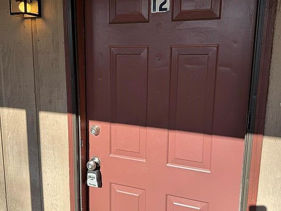 2nd image of 128 Charles St #12